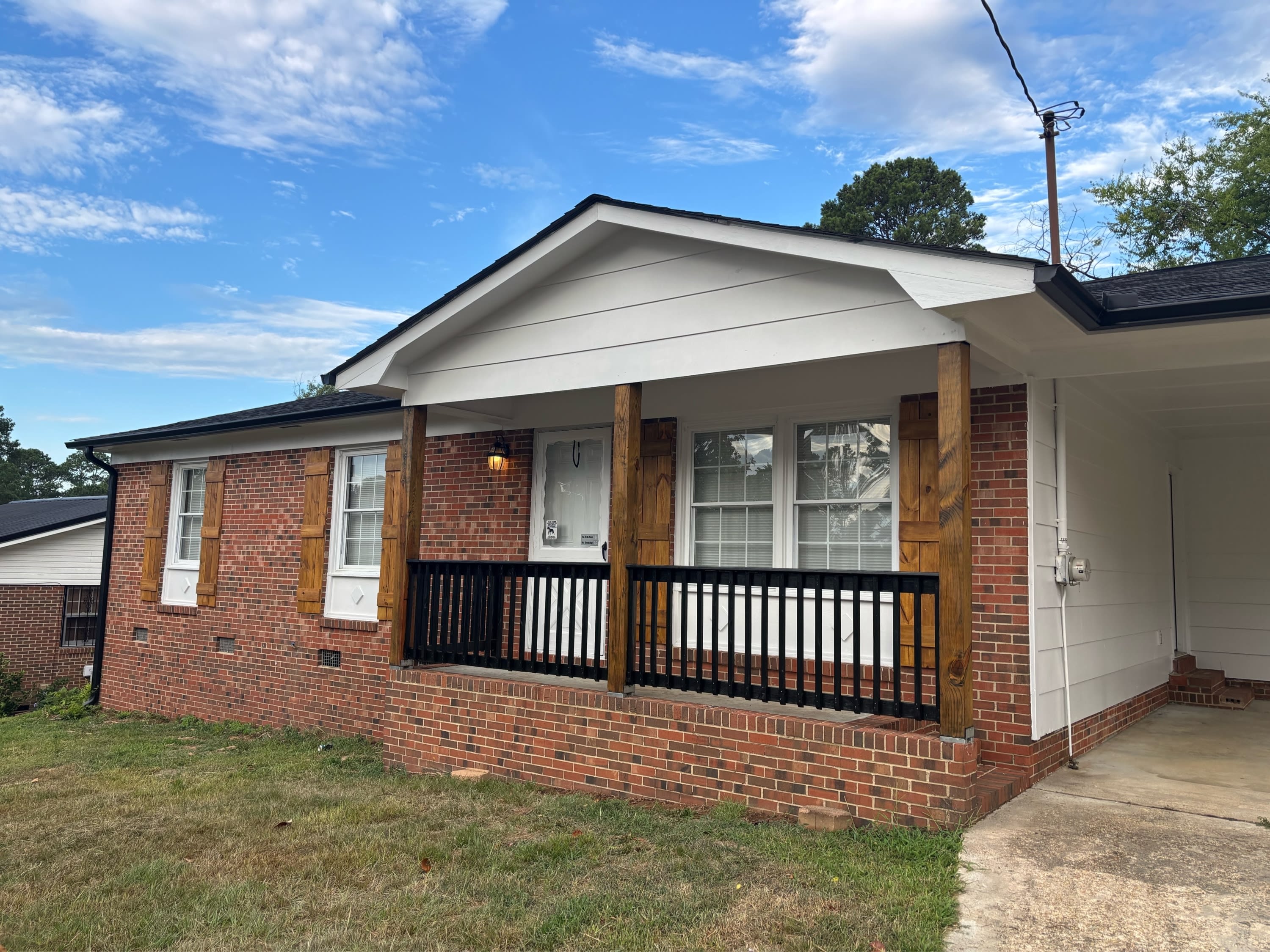 2614 Dumfries Drive – photo 2