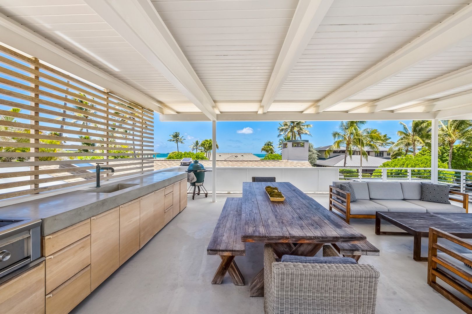 Hale Ohana: Bright Kailua Retreat w/hot tub, Lush Tropical Pool, Walk to Beach – photo 4