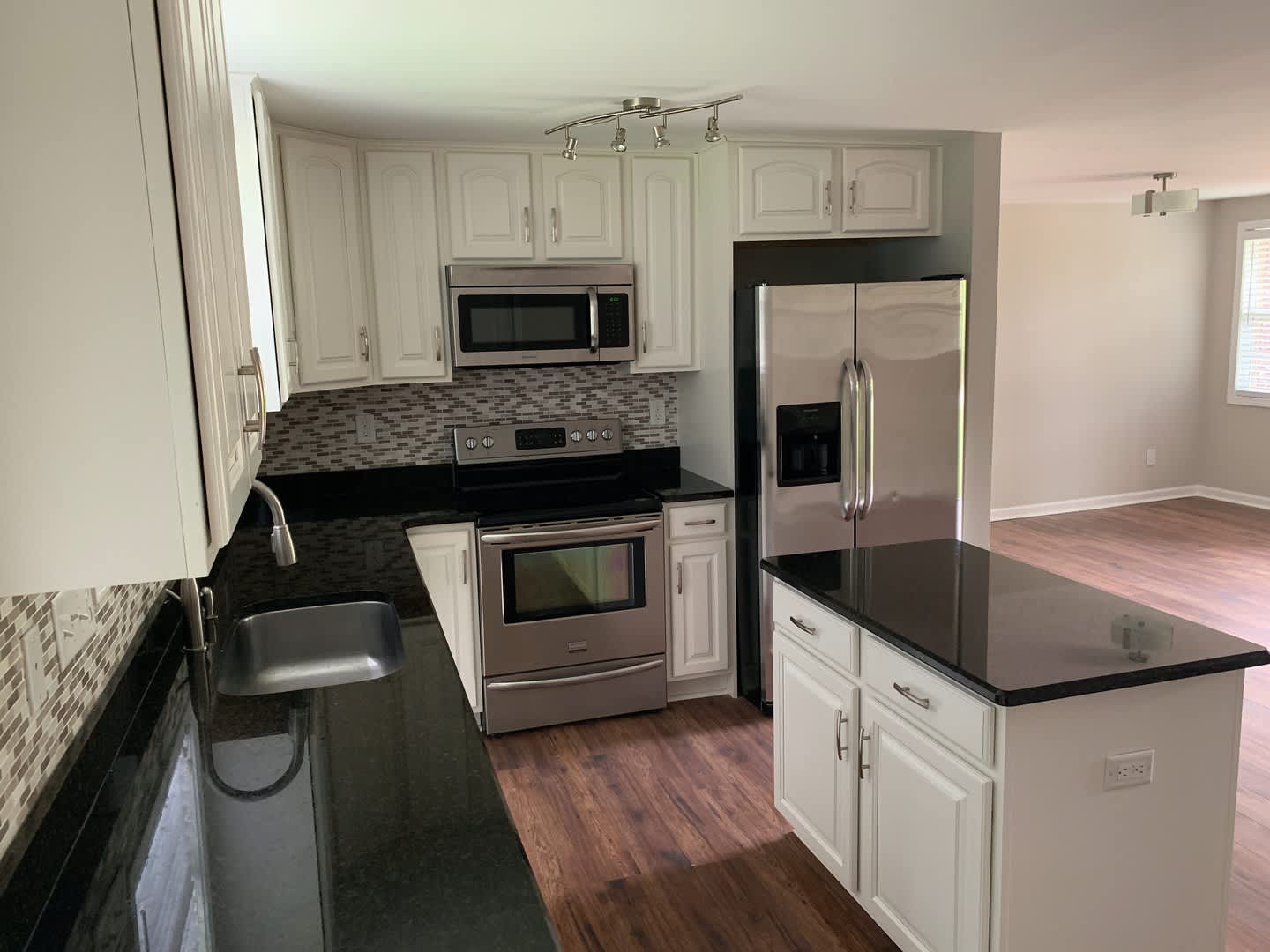 3 Bedroom, 2 Bath Ranch-Style home located in the Farmwood Subdivision! – photo 3