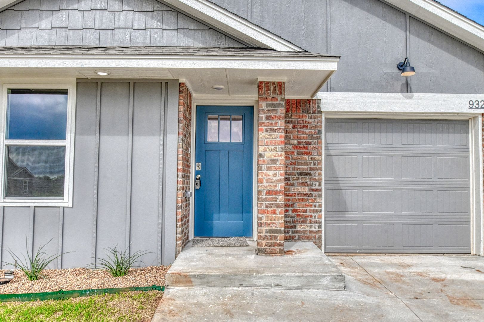 Move In Special: August Rent Free!! – photo 3
