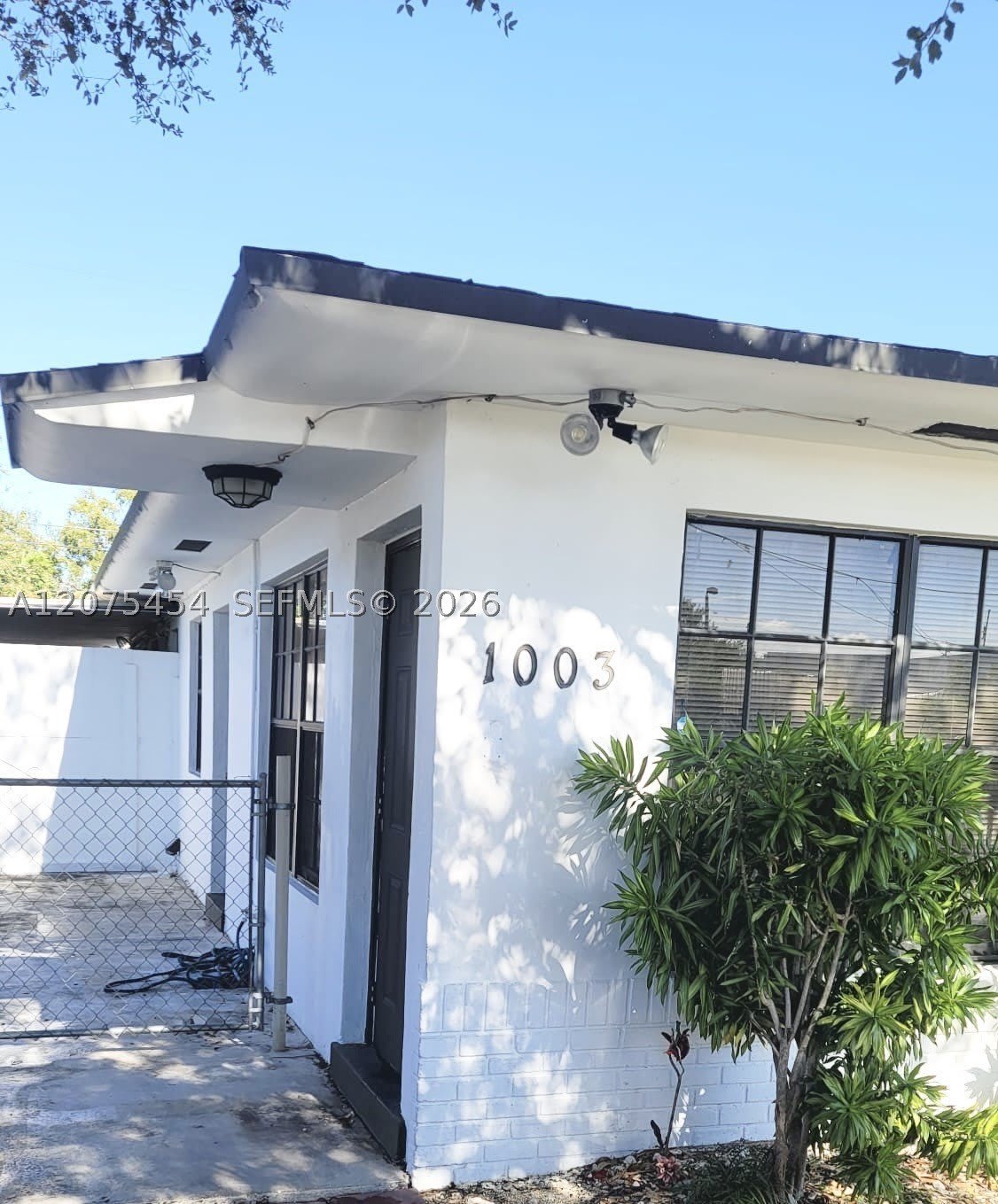 1003 NW 73 St – photo 2
