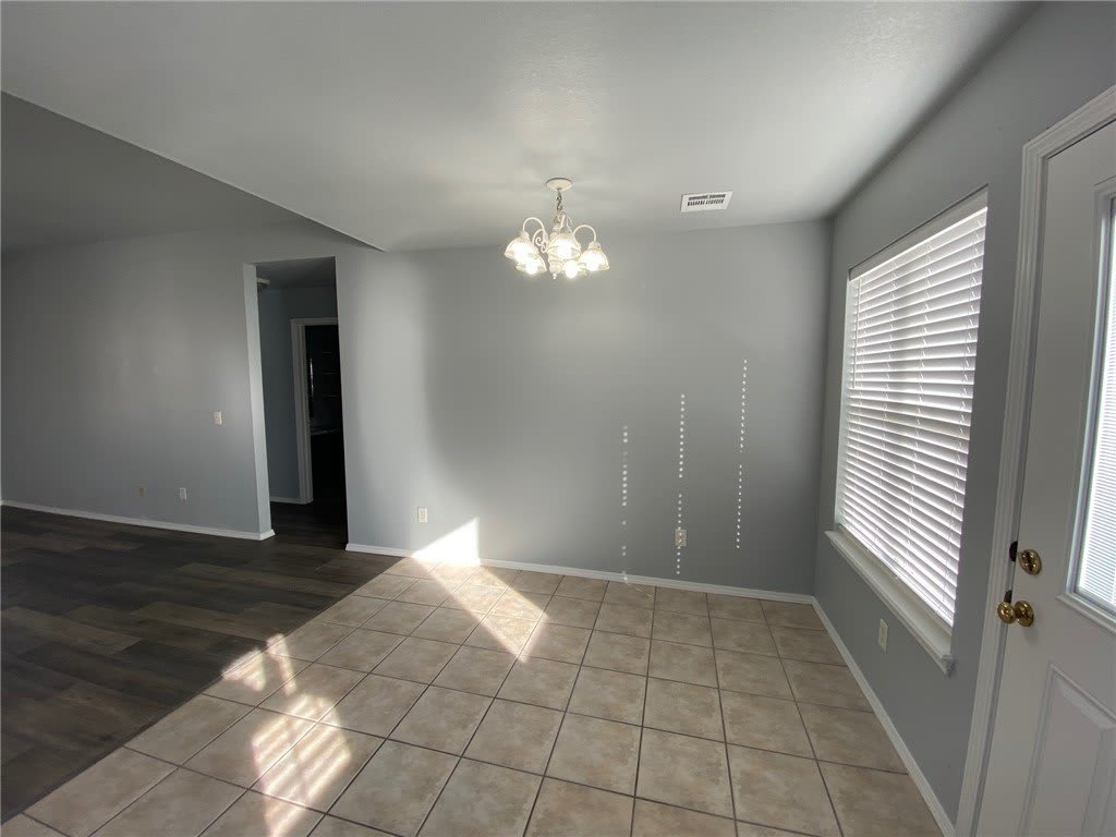 1011 Sunflower Street – photo 4
