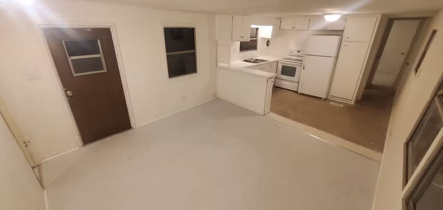 231 37th St SW – photo 3