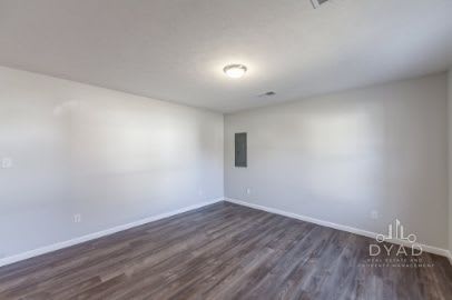 121 Saint George Avenue – photo 3