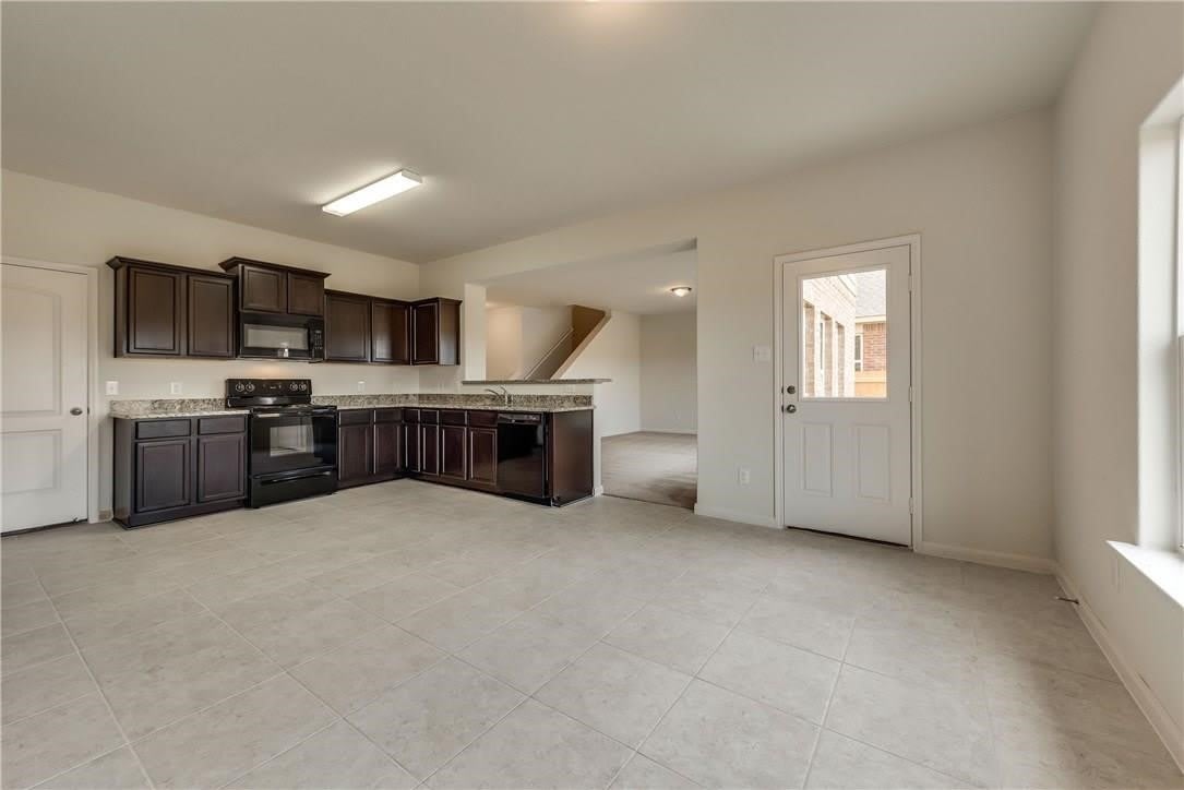 105 Curt Street – photo 5