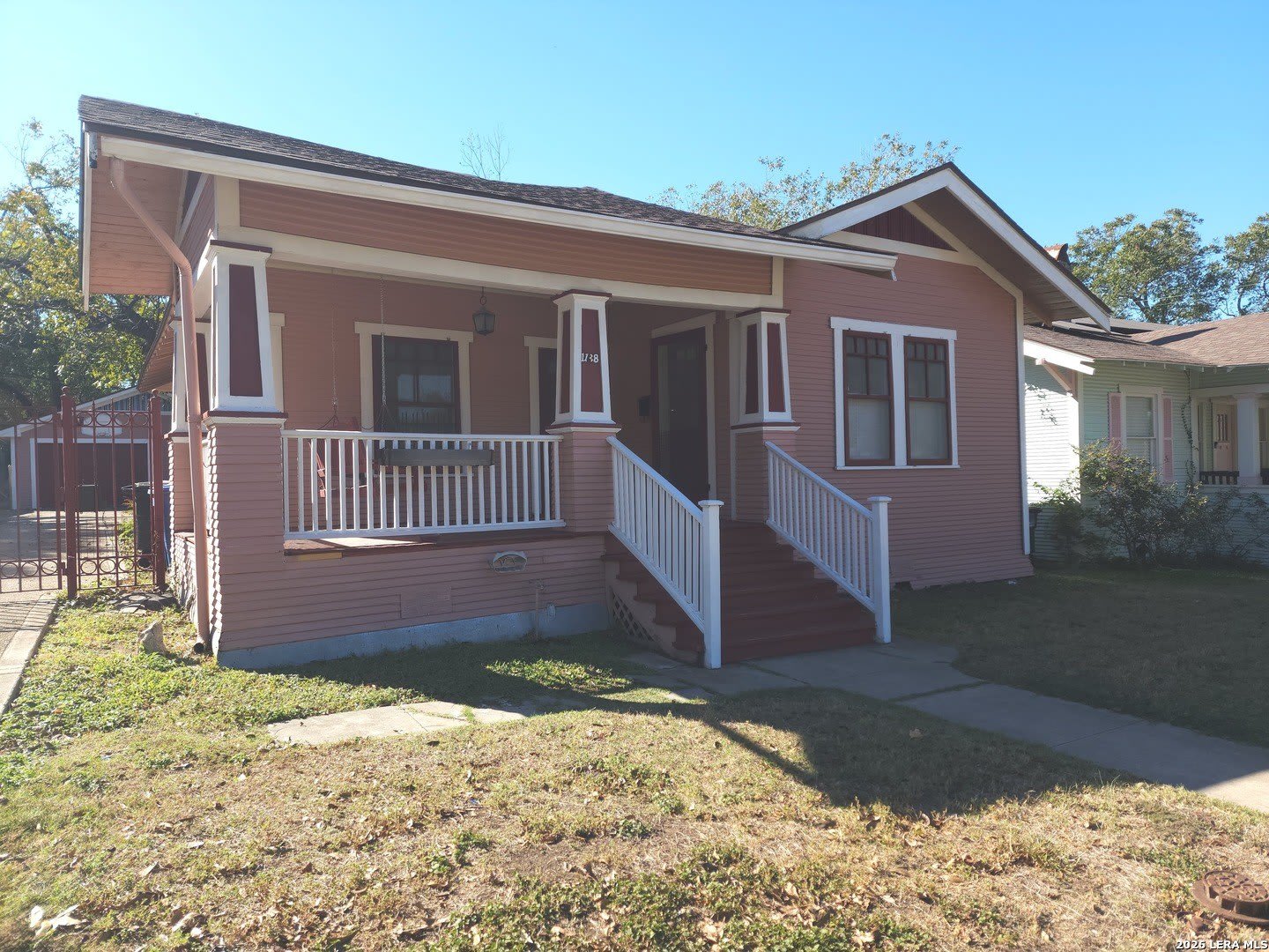 1138 W Magnolia Ave – photo 2