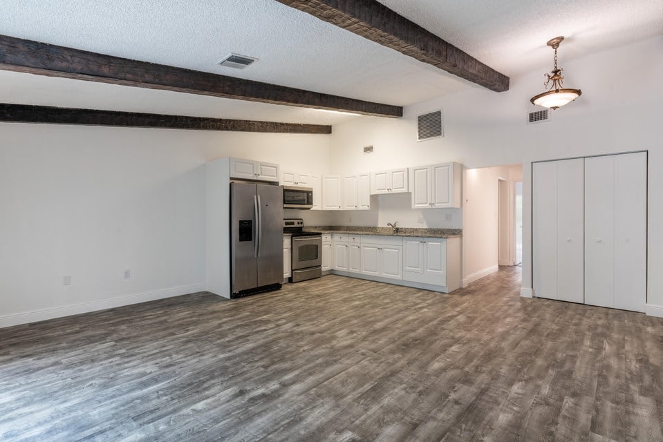5847 South 37th Street – photo 4