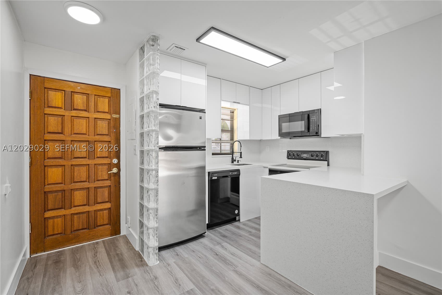 12035 SW 18th St – photo 3