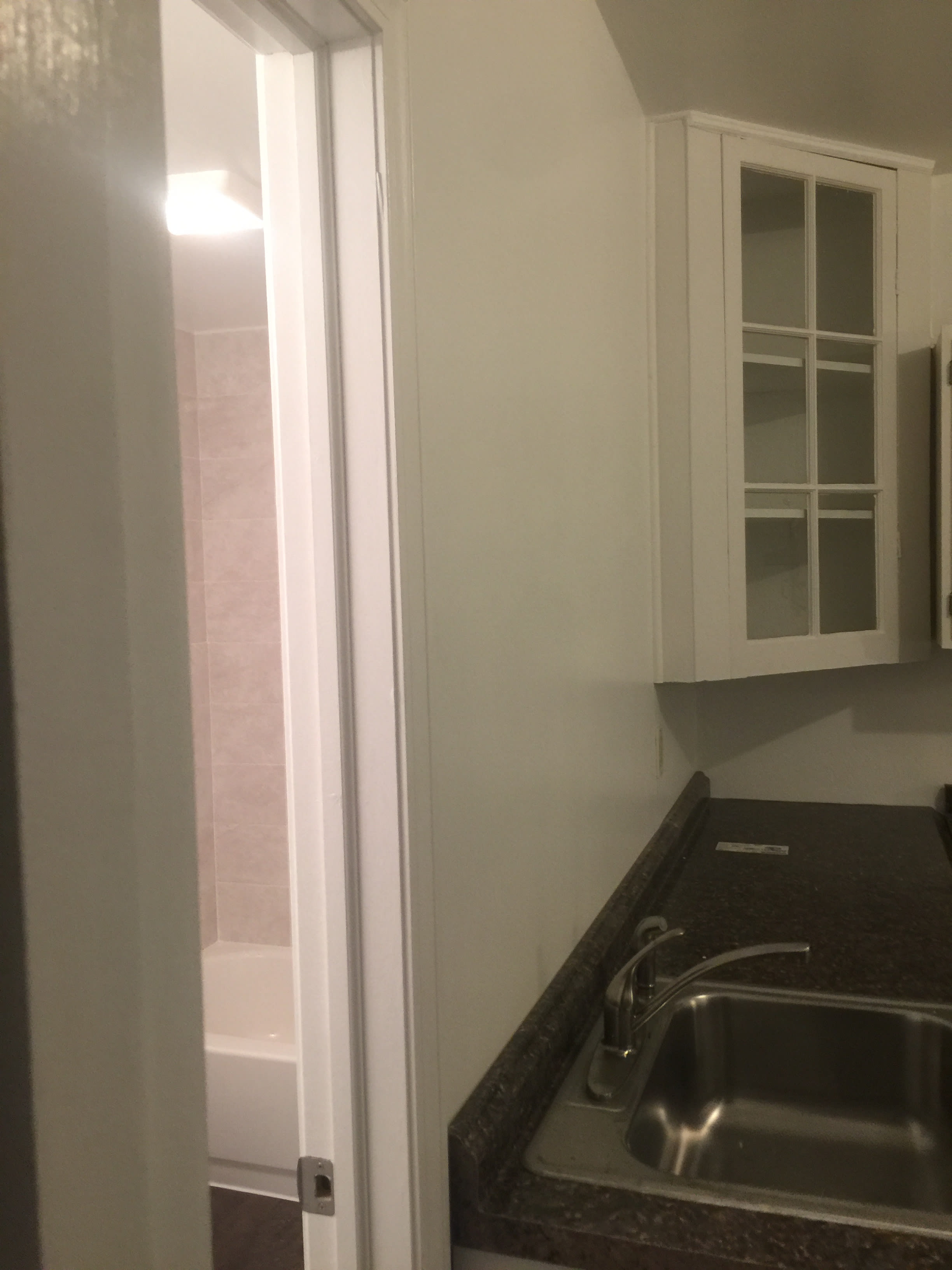 90 Hinman St – photo 3
