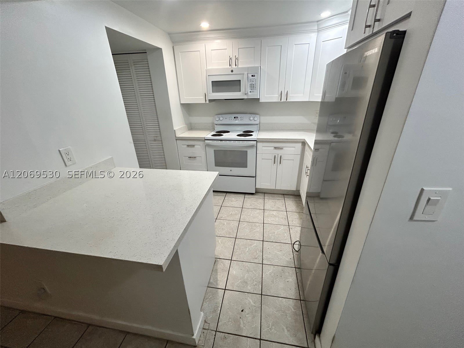 815 Sw 30Th St – photo 2