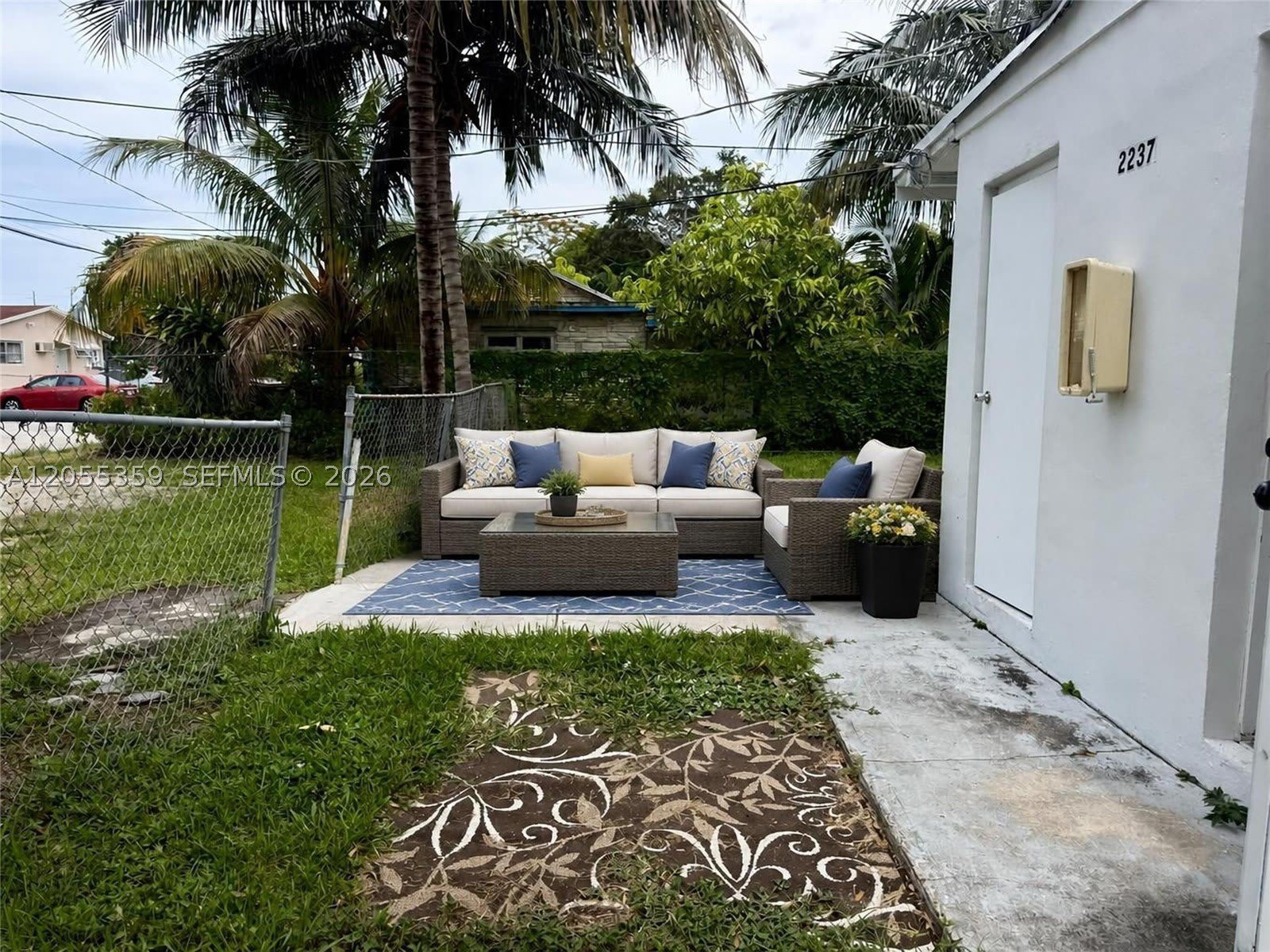 2237 Wilson St – photo 2