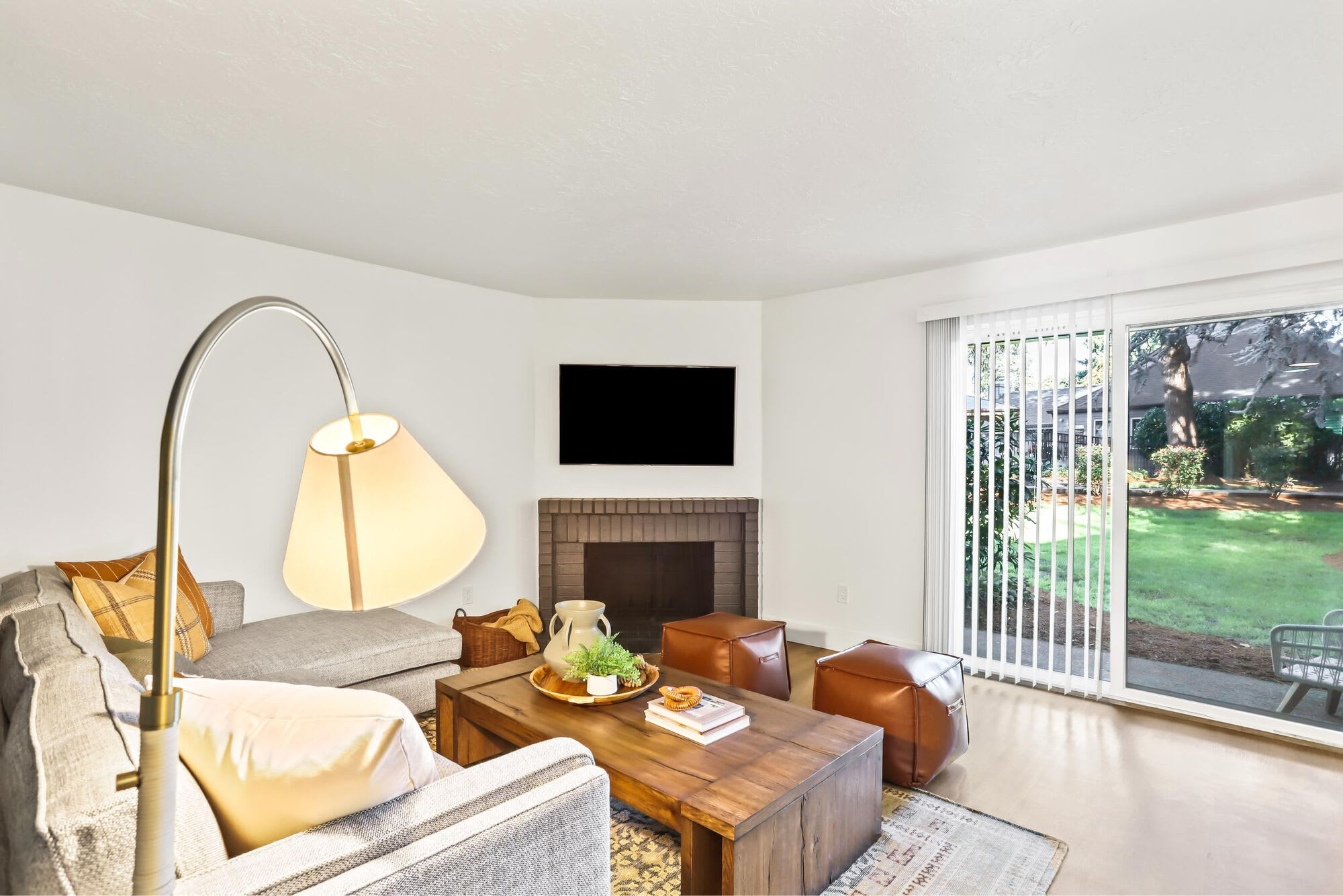 Silver Oak Apartments – photo 2