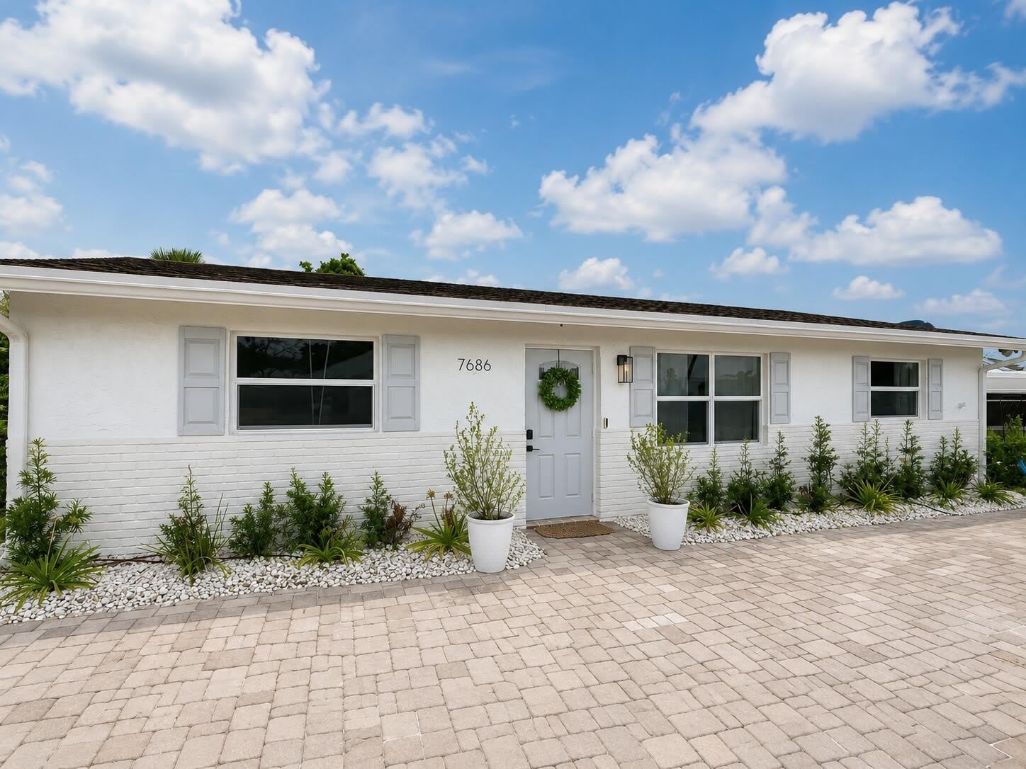 7686 SE HILLTOP Terrace – photo 2