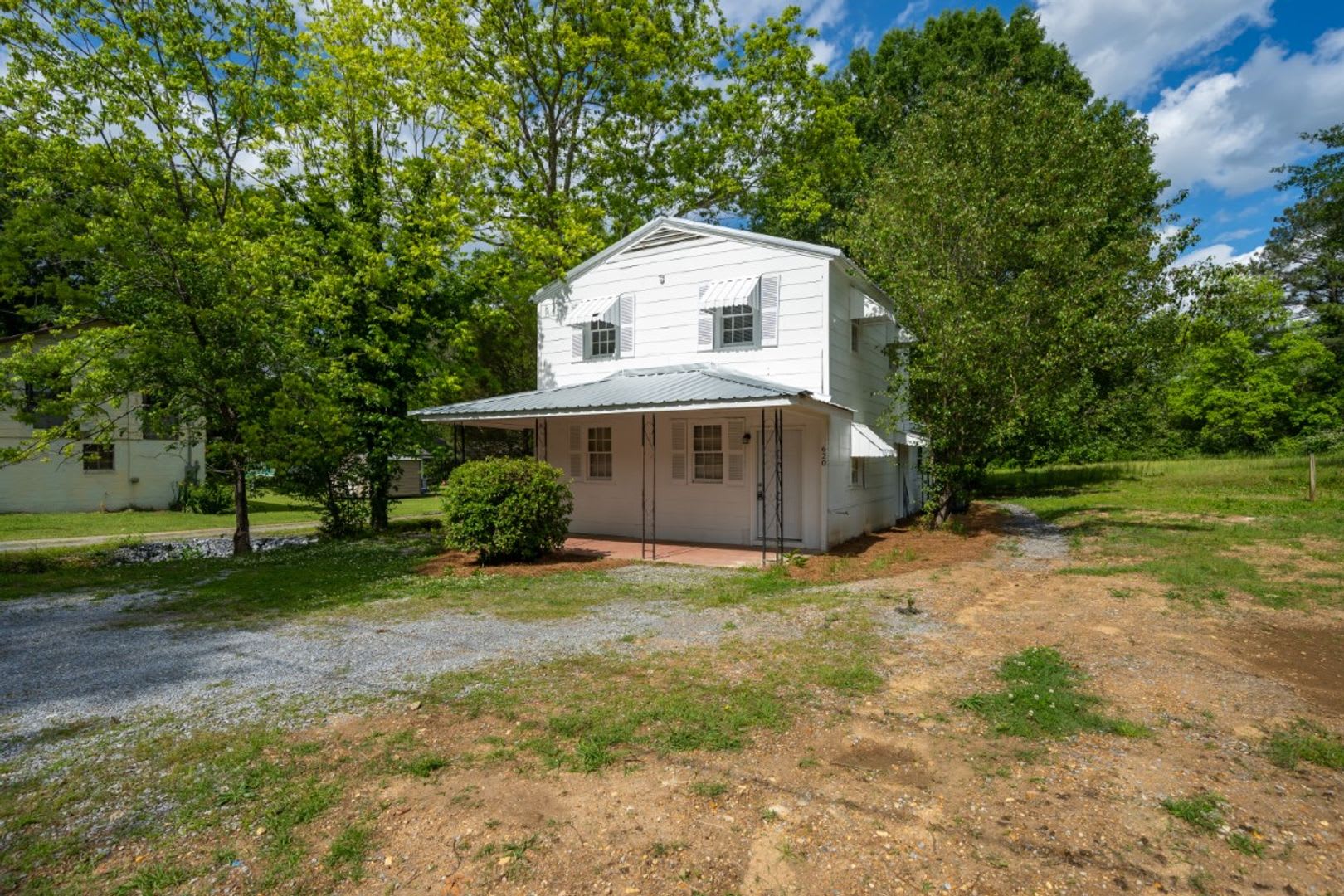 3 Bedroom/2 Bath Move in Ready! – photo 1