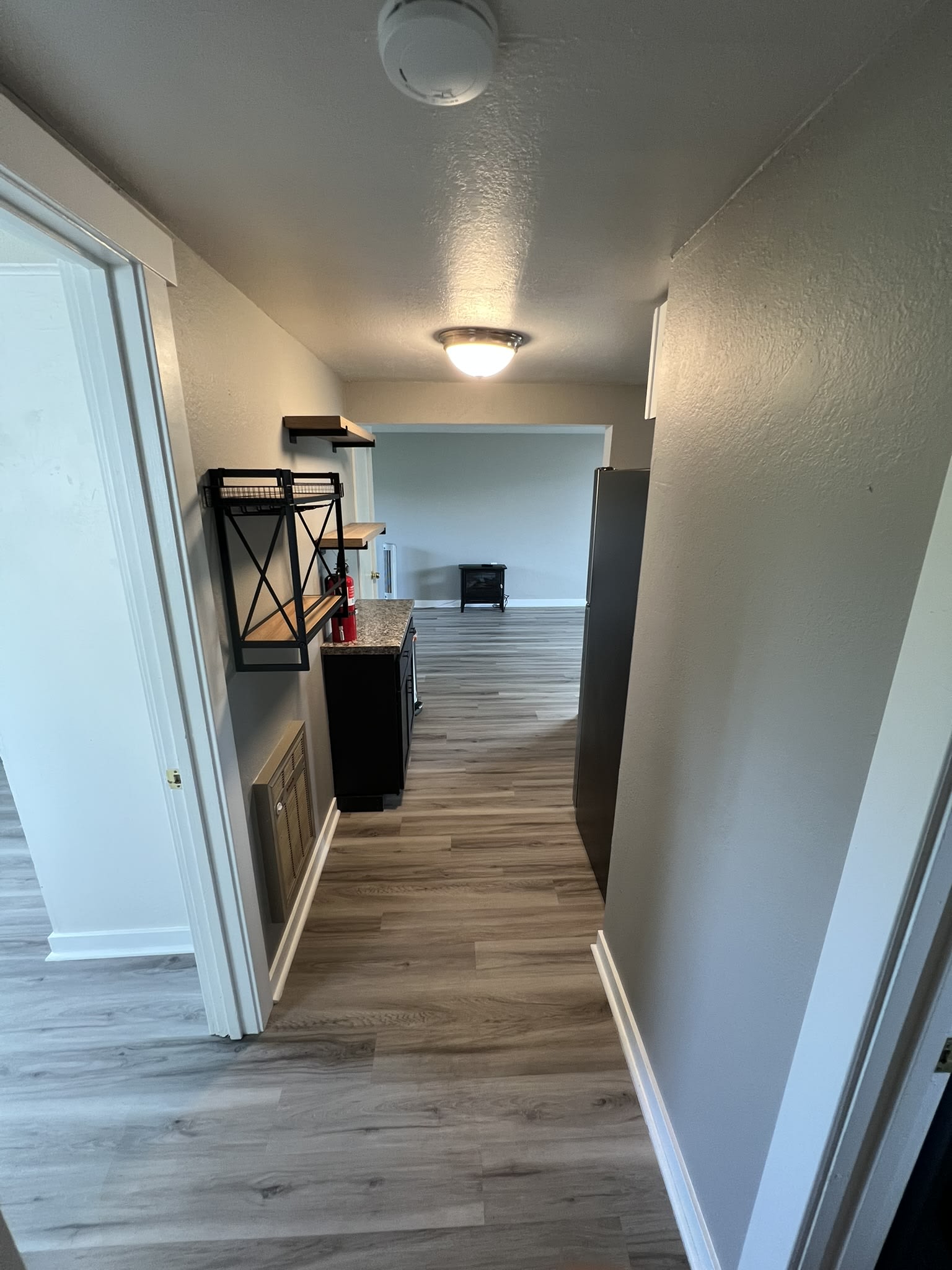 610 West 4Th Street – photo 3