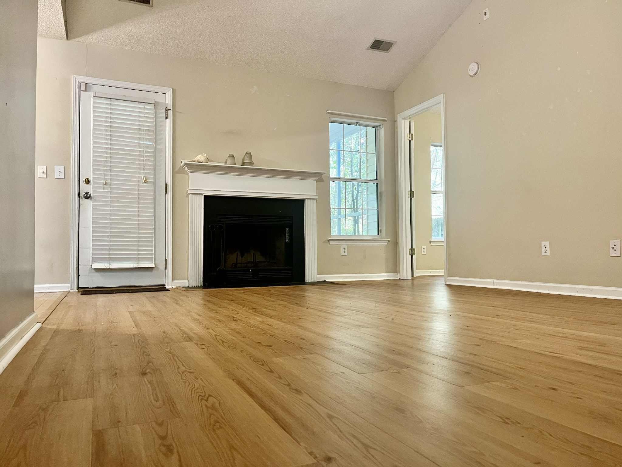 524 Beverly Drive – photo 2