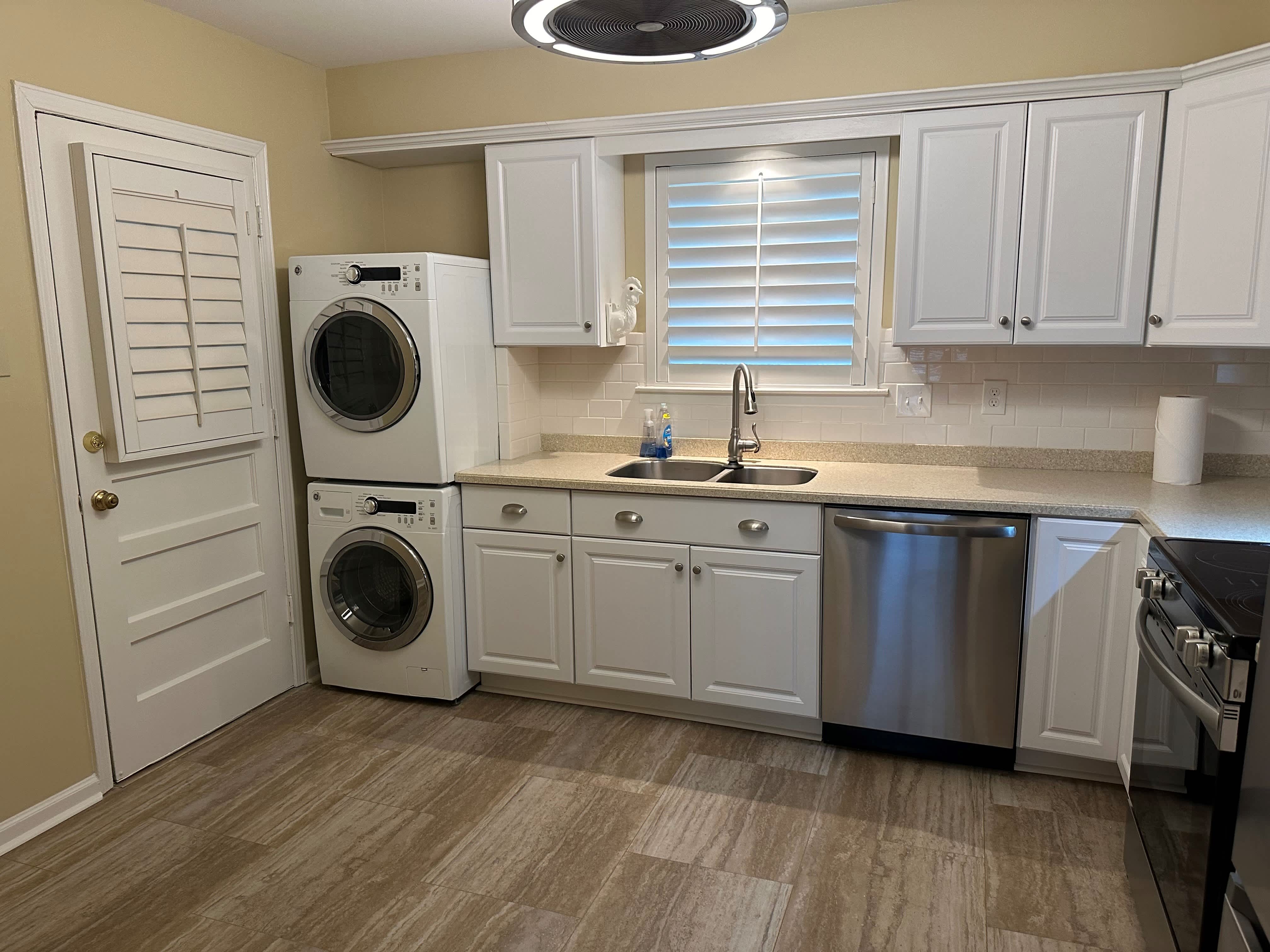 295 W Central Park St – photo 5