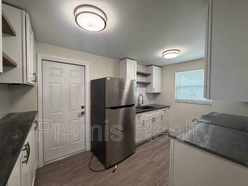2028 North Betty Lane – photo 4