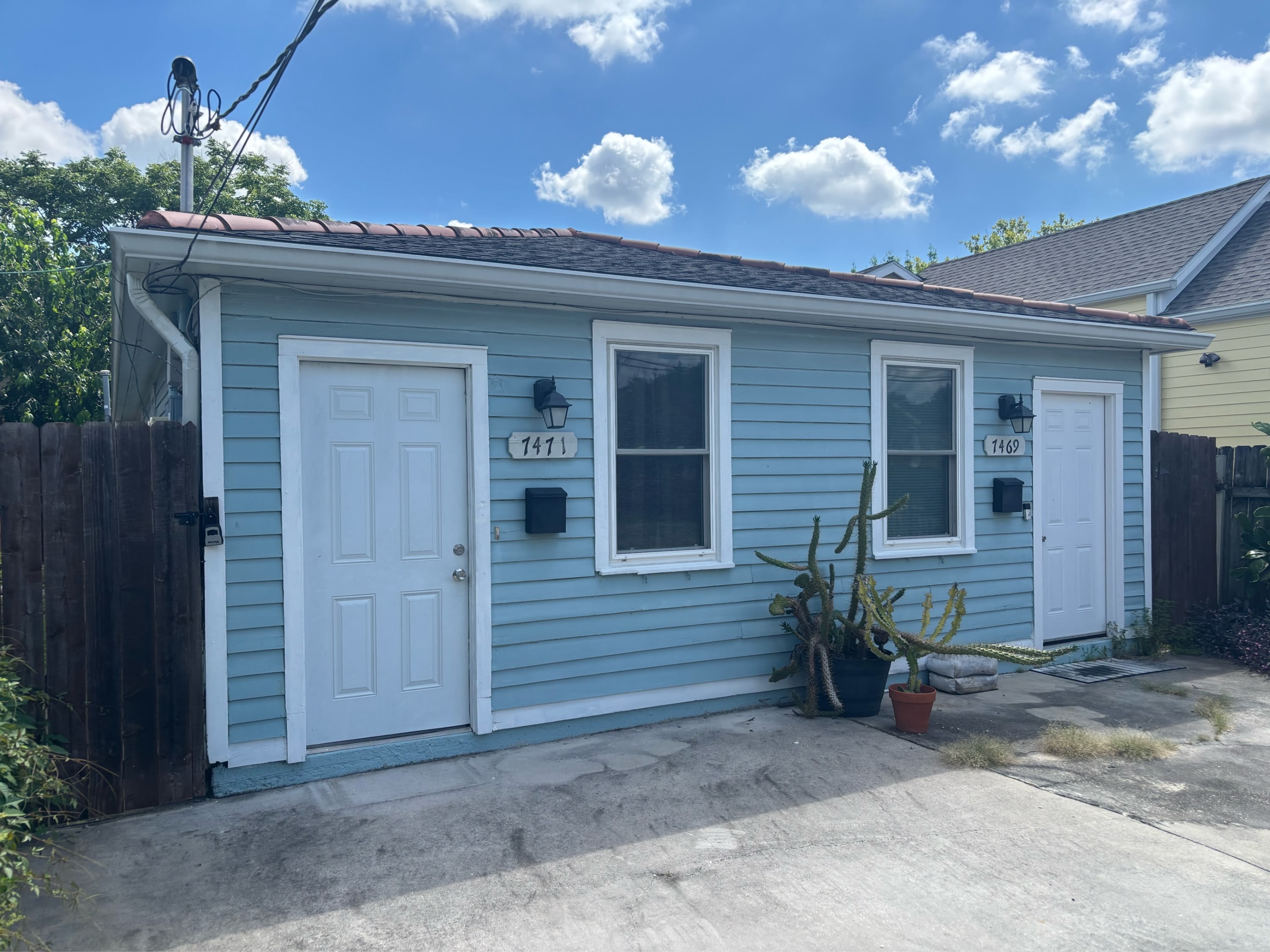 7471 Hurst Street – photo 1