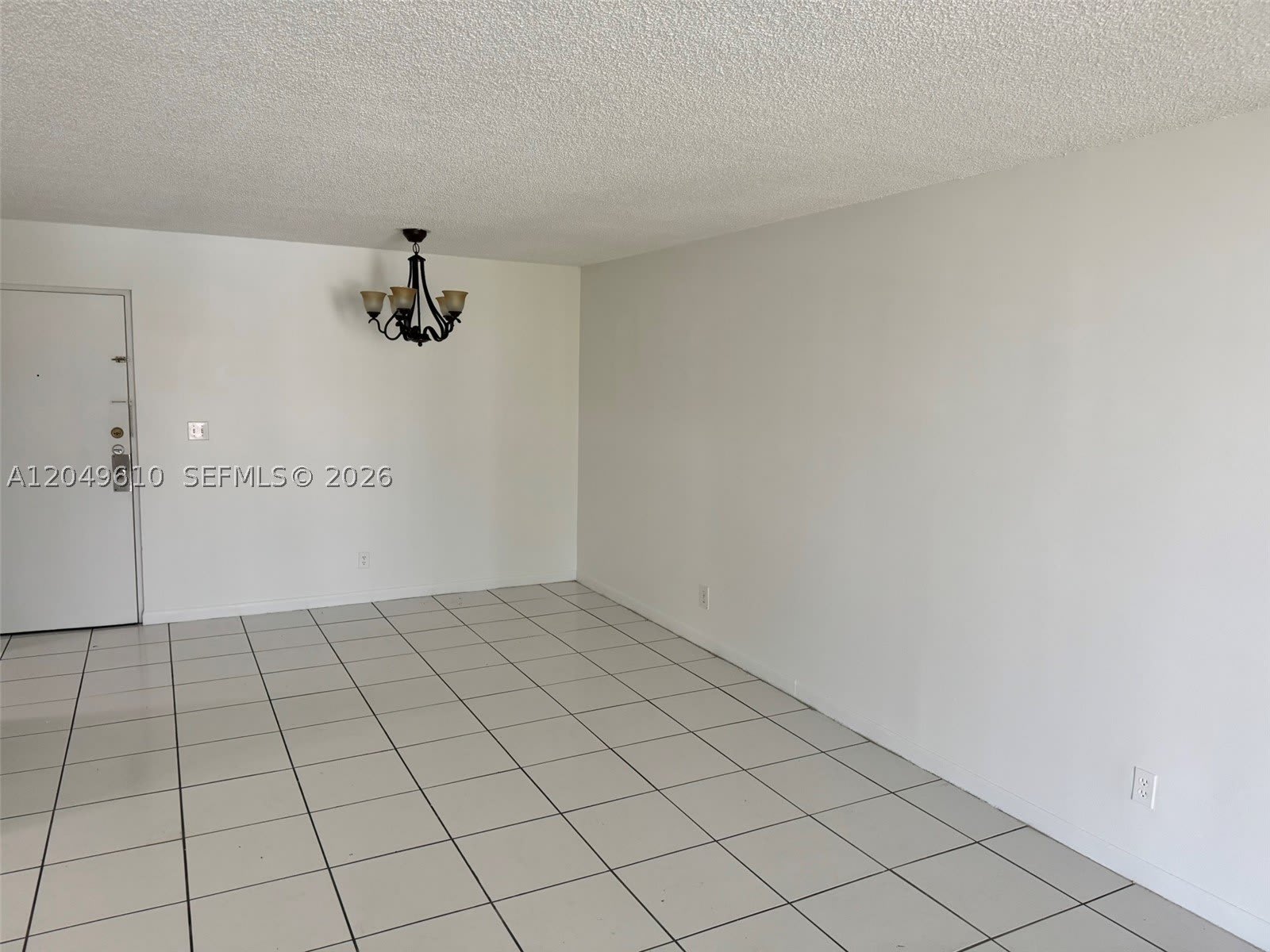 8511 Nw 8Th St – photo 2