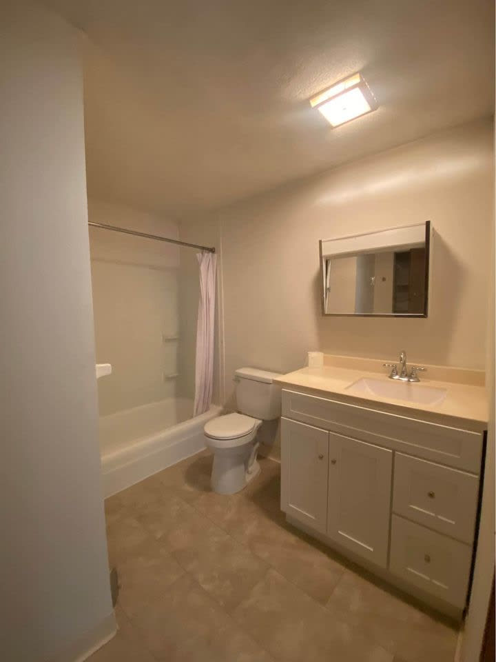 300 Smithfield Rd – photo 4