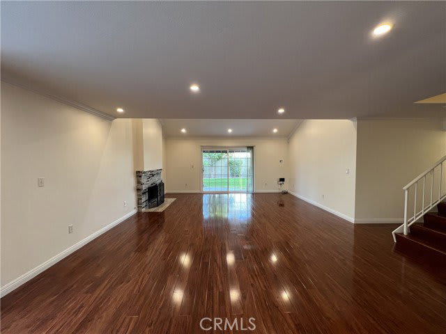 19104 Stefani Avenue – photo 3