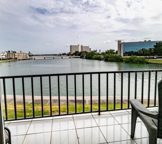 7401 Bay Island Drive South – photo 2