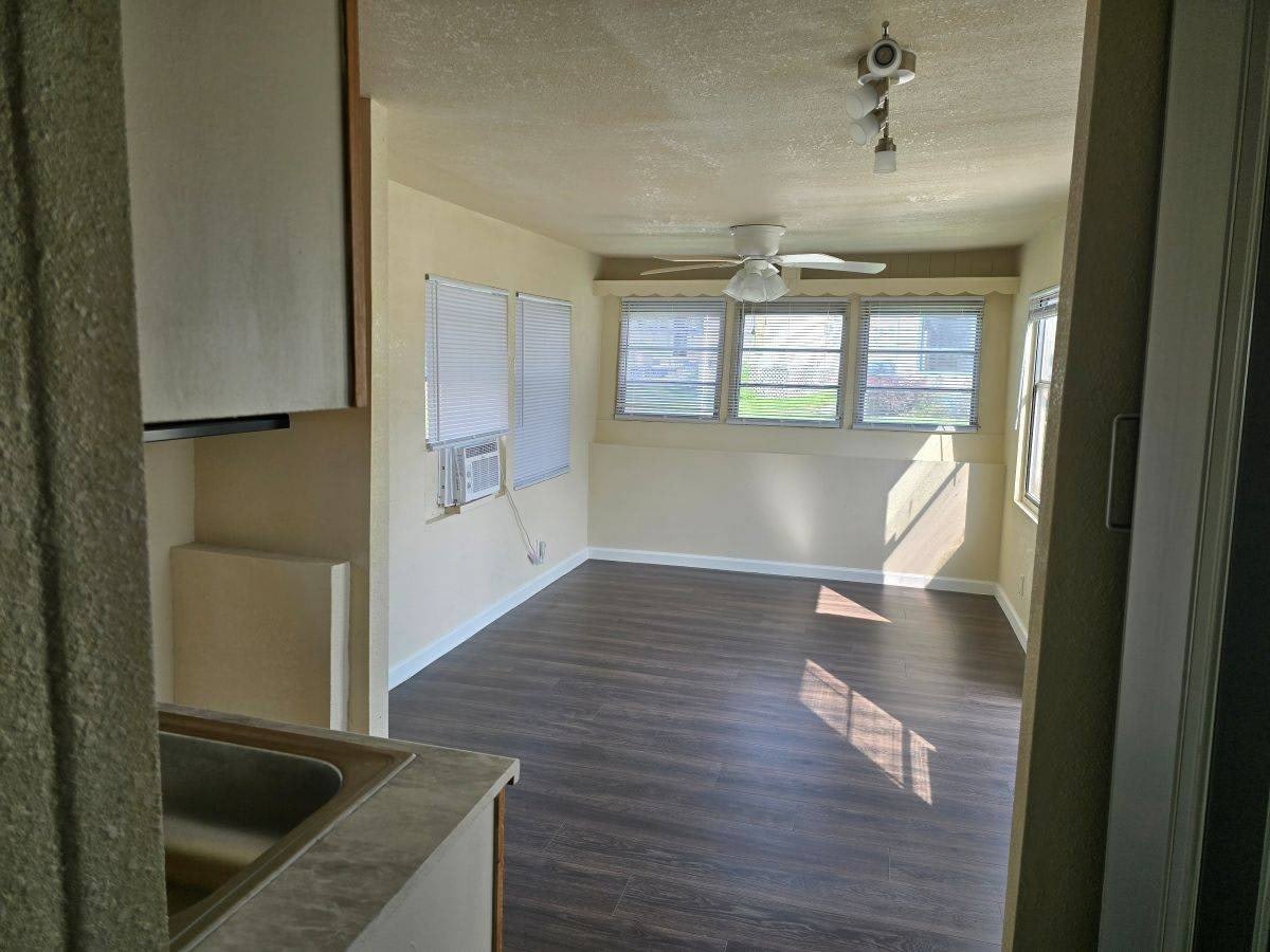 11213 Arlene Ave – photo 1
