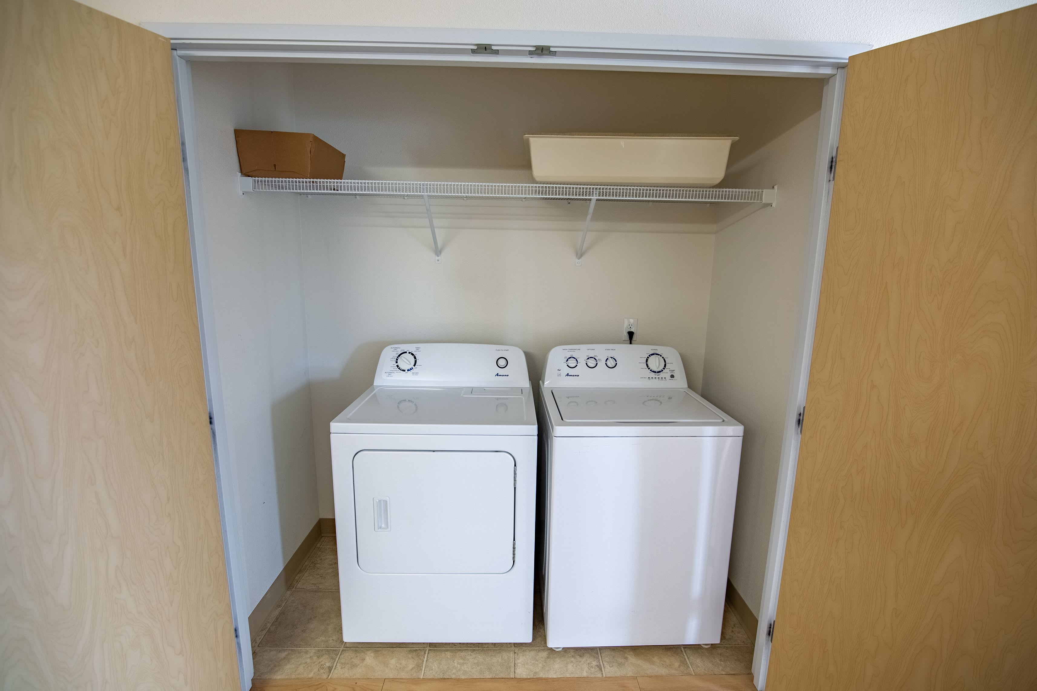 Collins Place Apartments – photo 4
