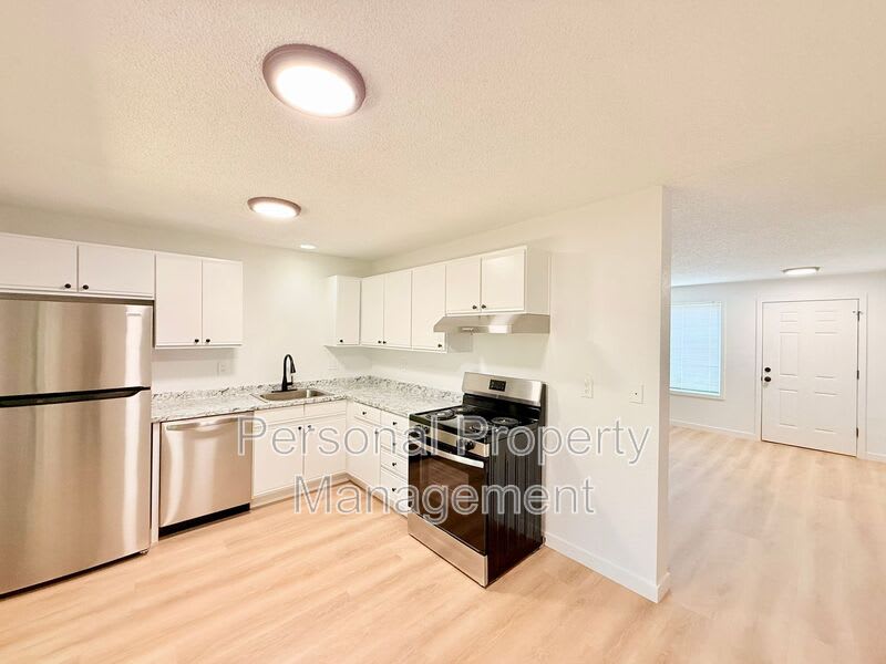 7422 NE Hazel Dell Ave – photo 5