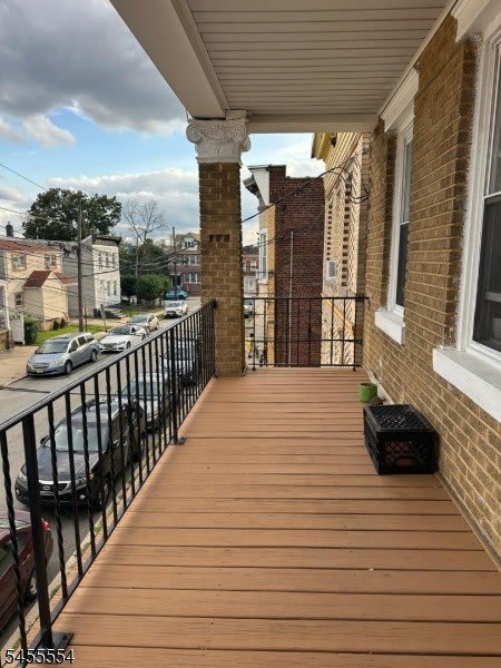 15 Farnham Ave – photo 2
