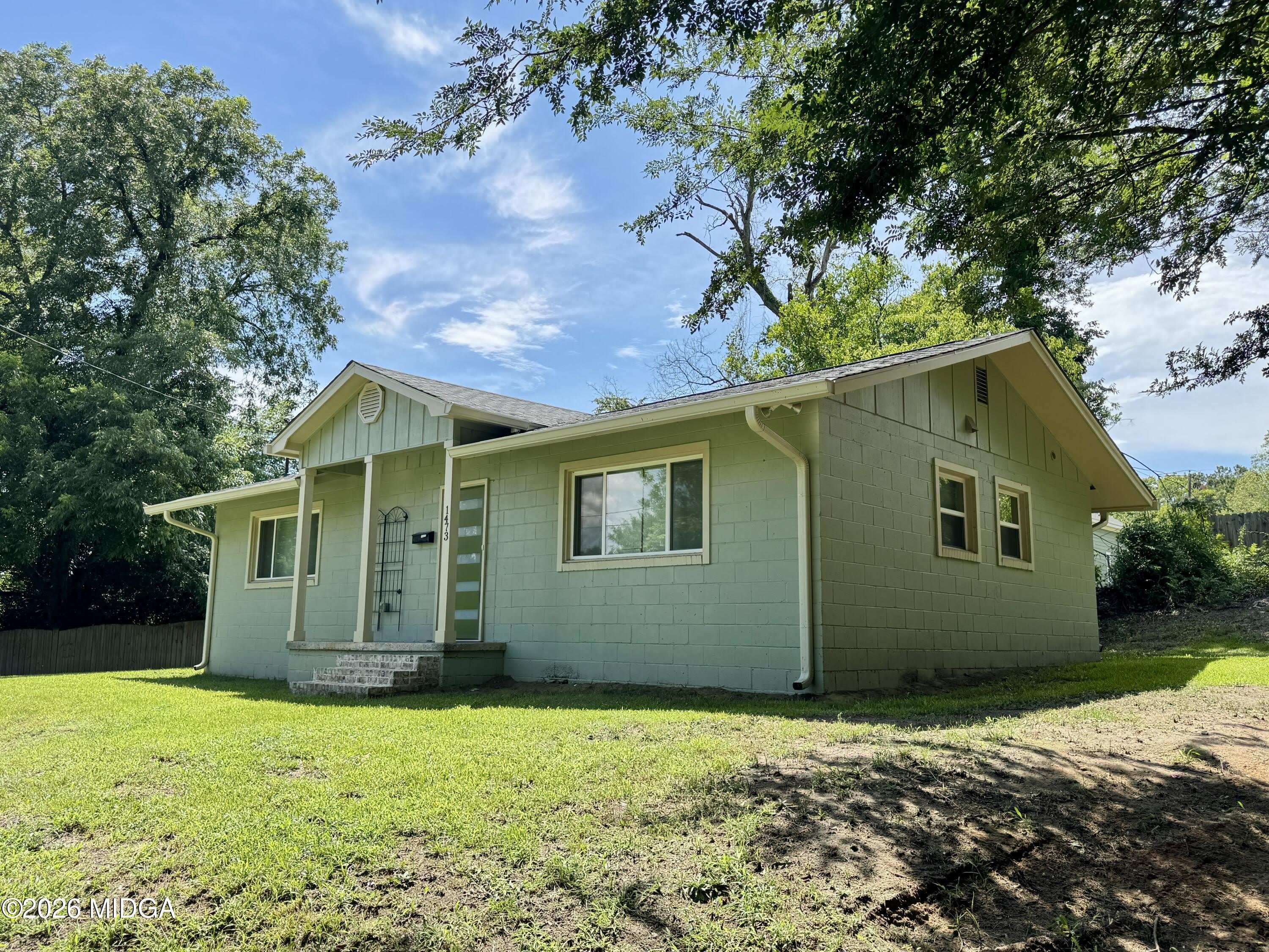 1473 Calhoun Street – photo 1