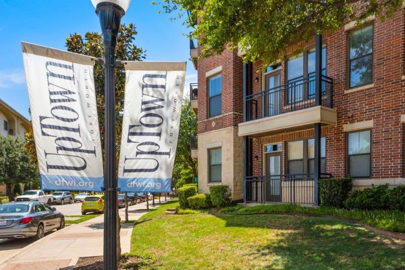Trinity Bluff District Urban Apartments – photo 4