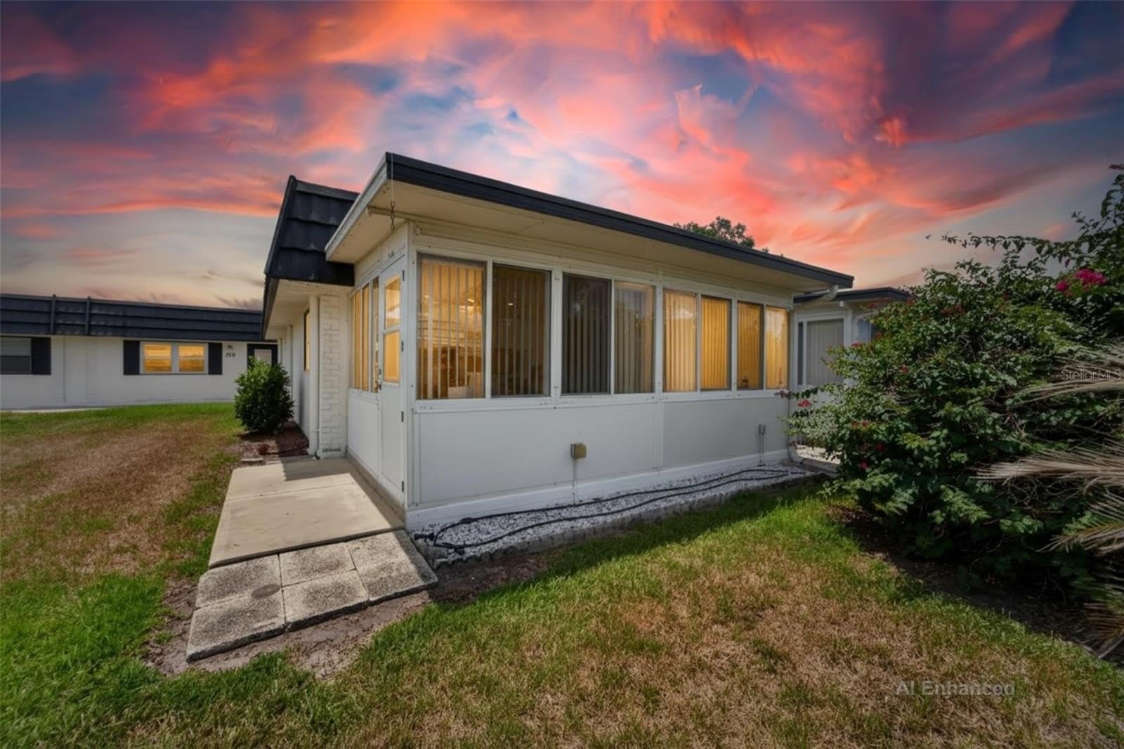 301 KINGS Boulevard – photo 2