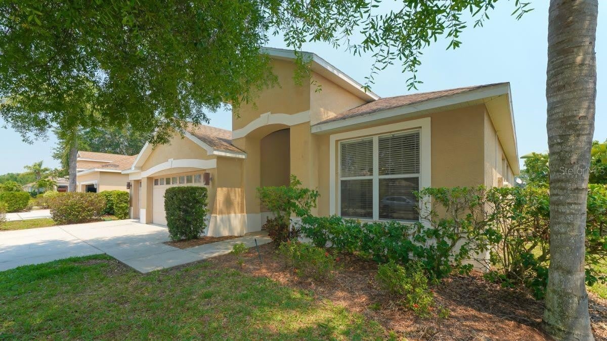 5453 NEW COVINGTON Drive – photo 4