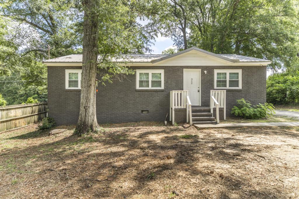312 Johns Road – photo 1