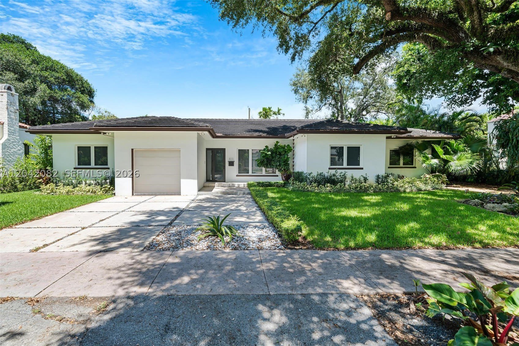 511 Madeira Ave – photo 1