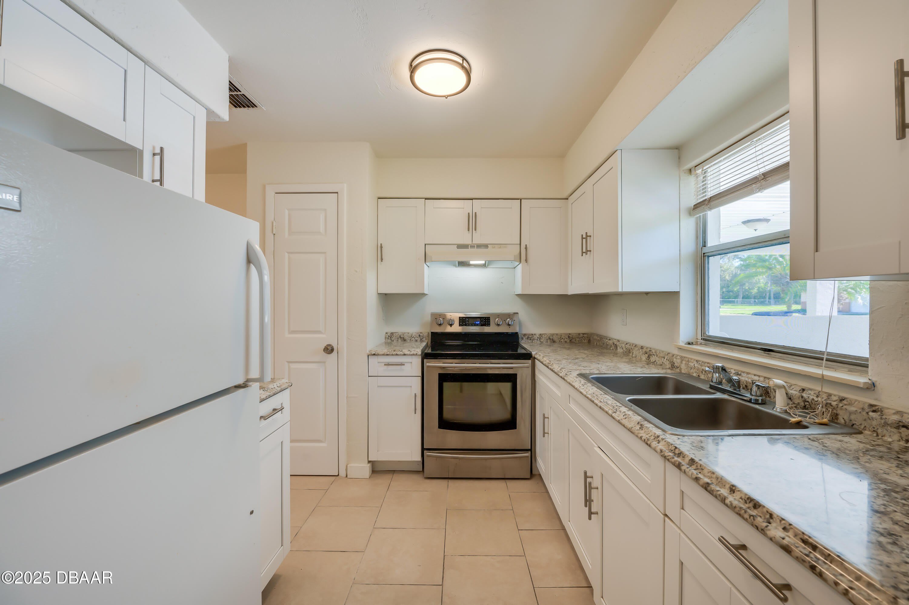 906 Boulder Drive – photo 3