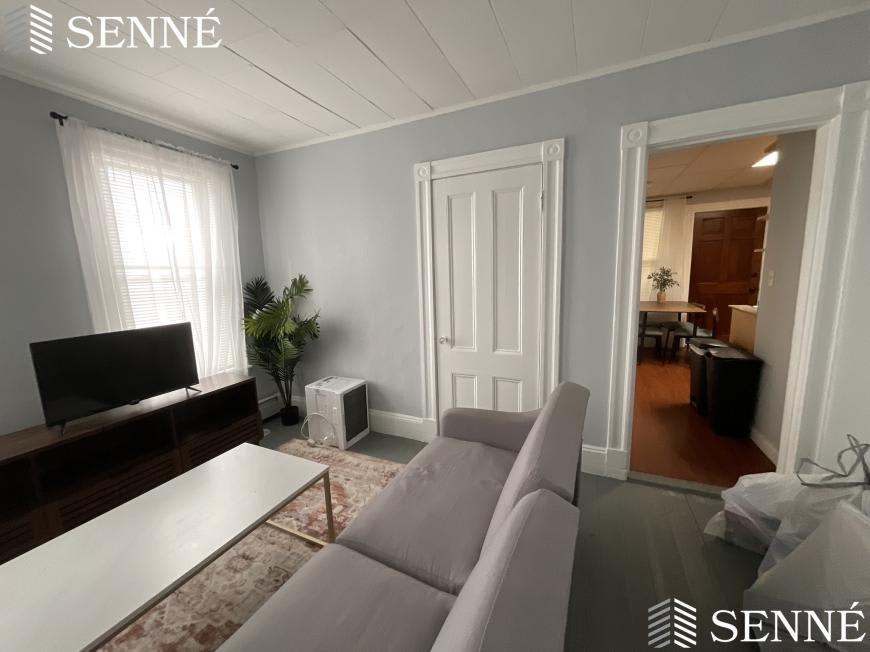 8 Seventh St. – photo 4