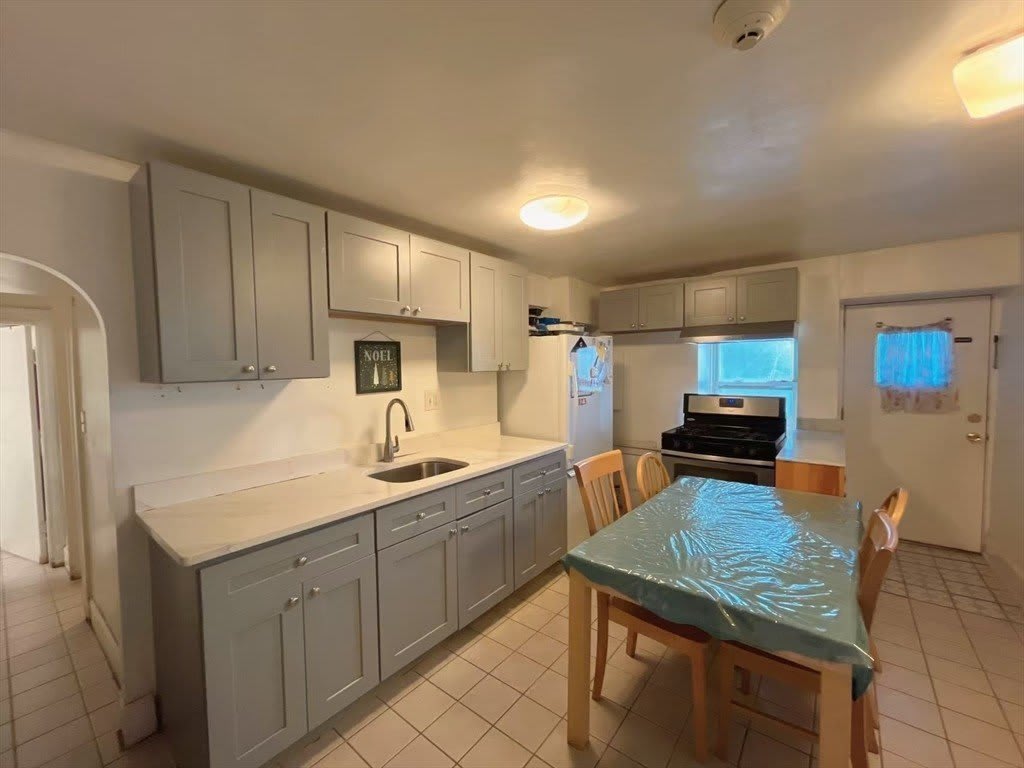 19 Westbourne Ter – photo 1