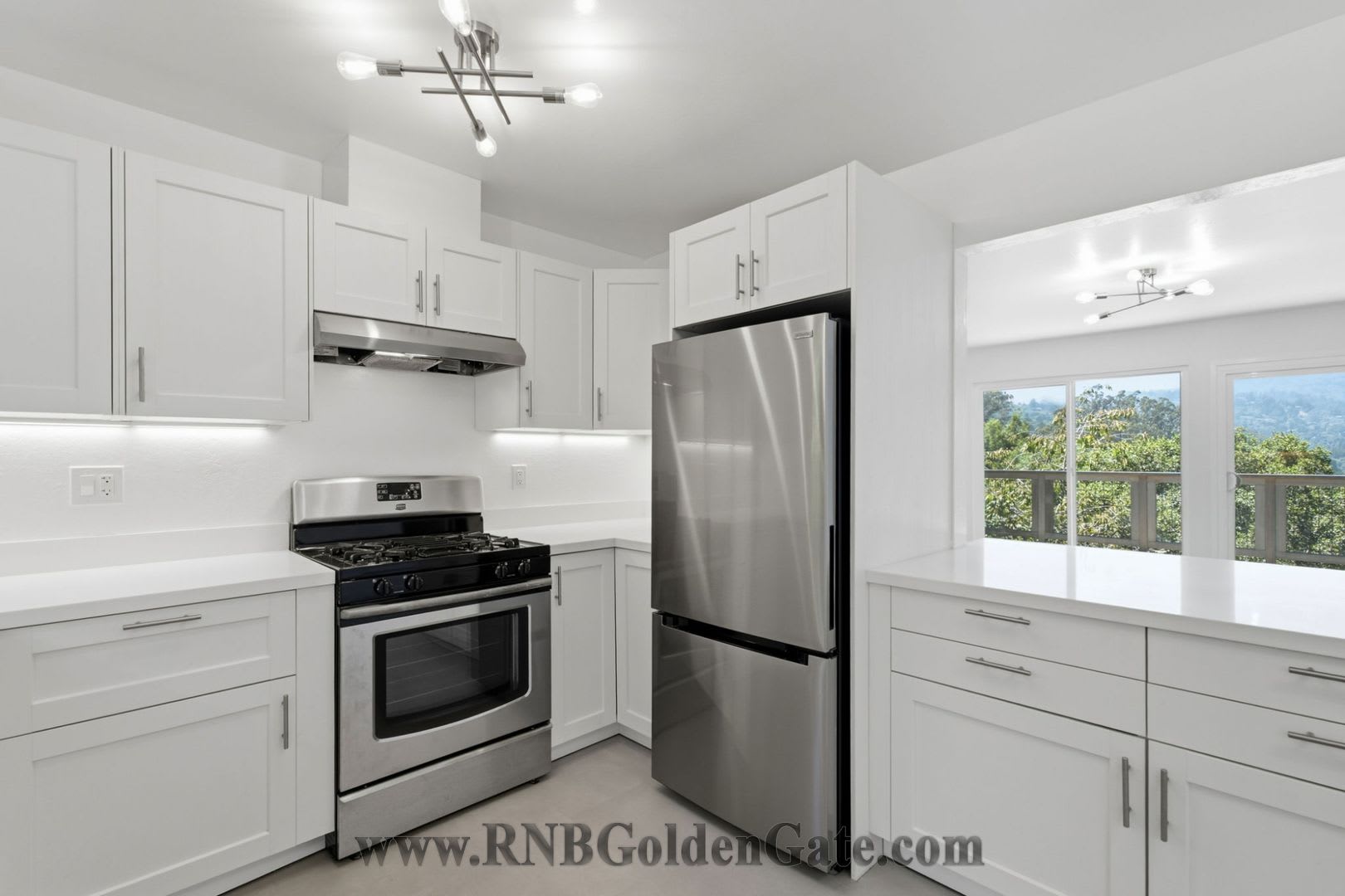 Newly Remodeled 3 Bedroom Home With Gorgeous Views For Rent! – photo 4