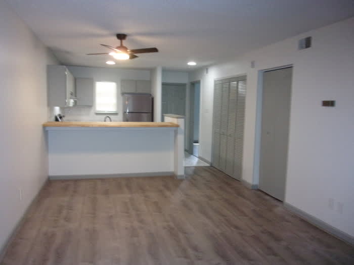 1677 Eagles Place – photo 5
