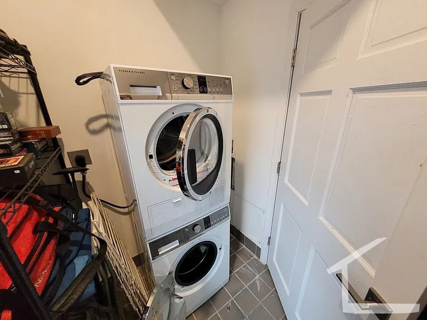 Charming 3 Bedroom-No Broker Fee – photo 4