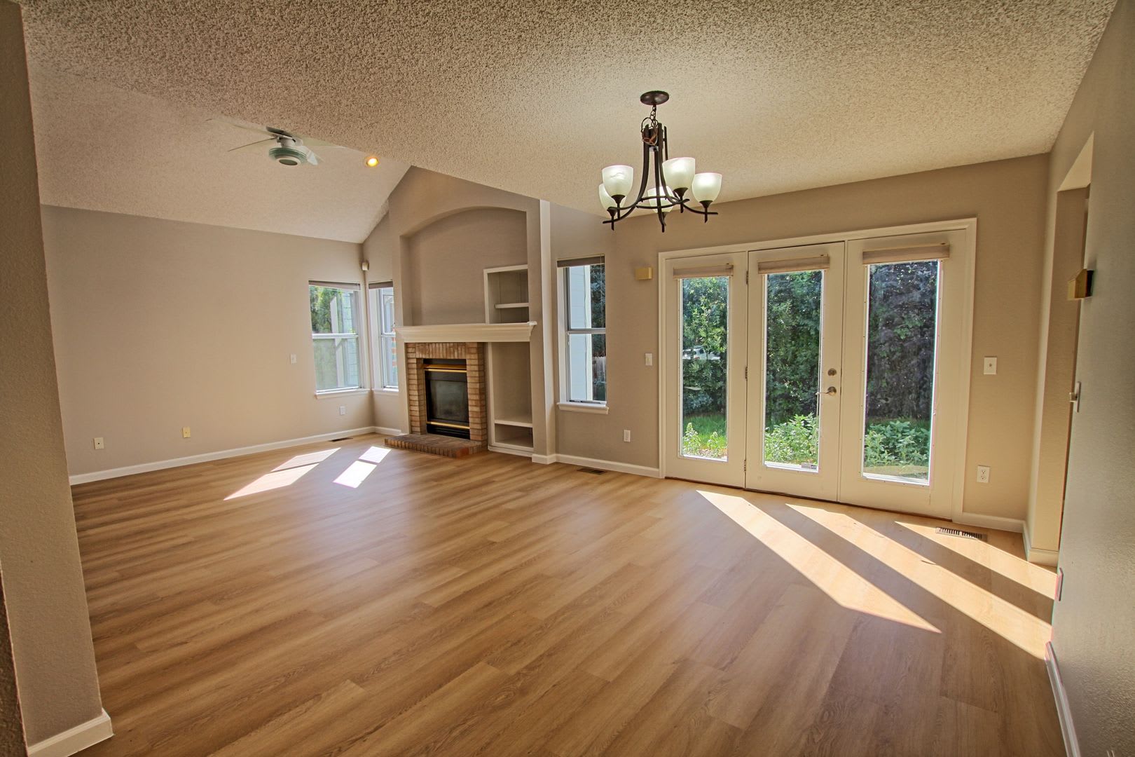 3 bed 2.5 bath Clarke Farms home – photo 4