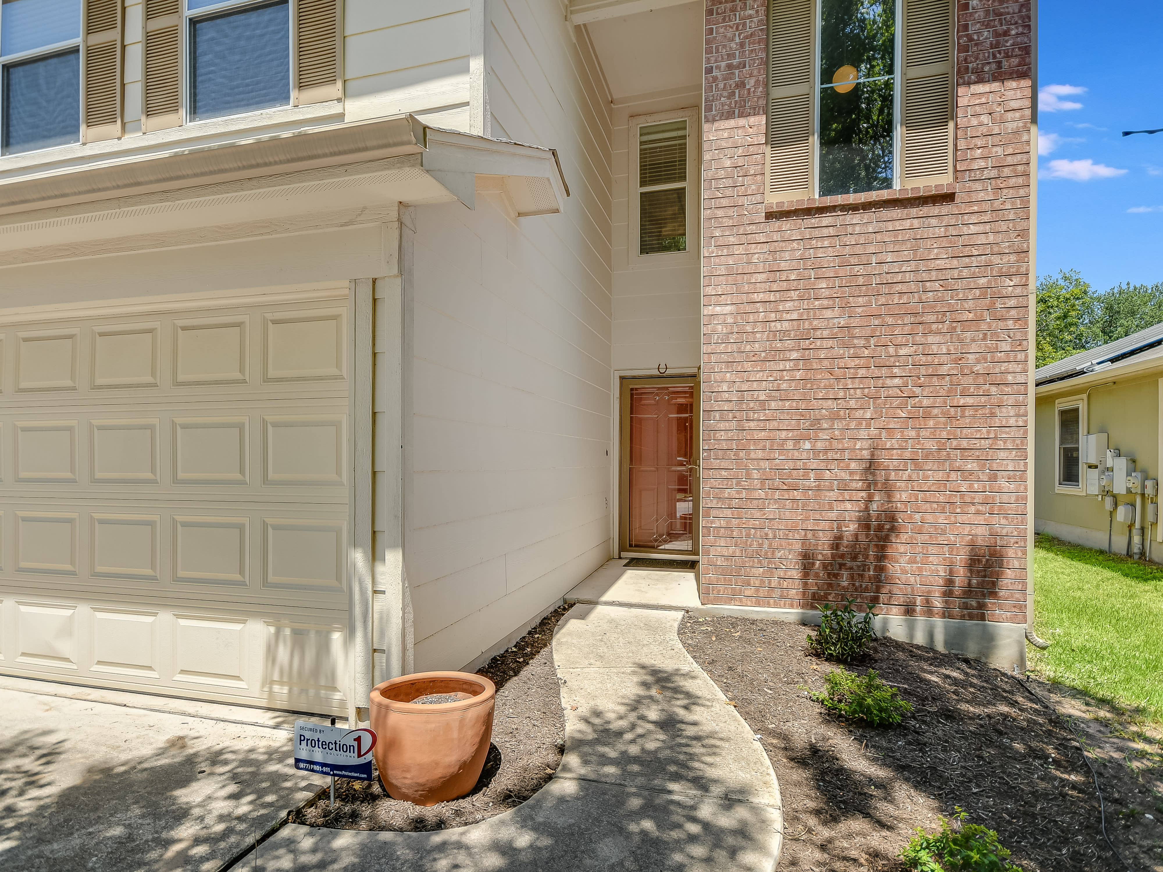 5312 Hutchinson Drive – photo 2