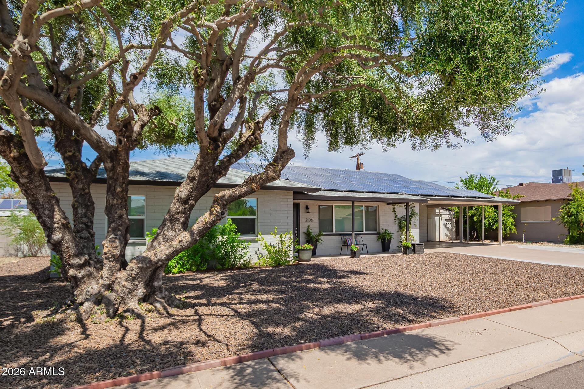 2136 W VILLAGE Drive – photo 4