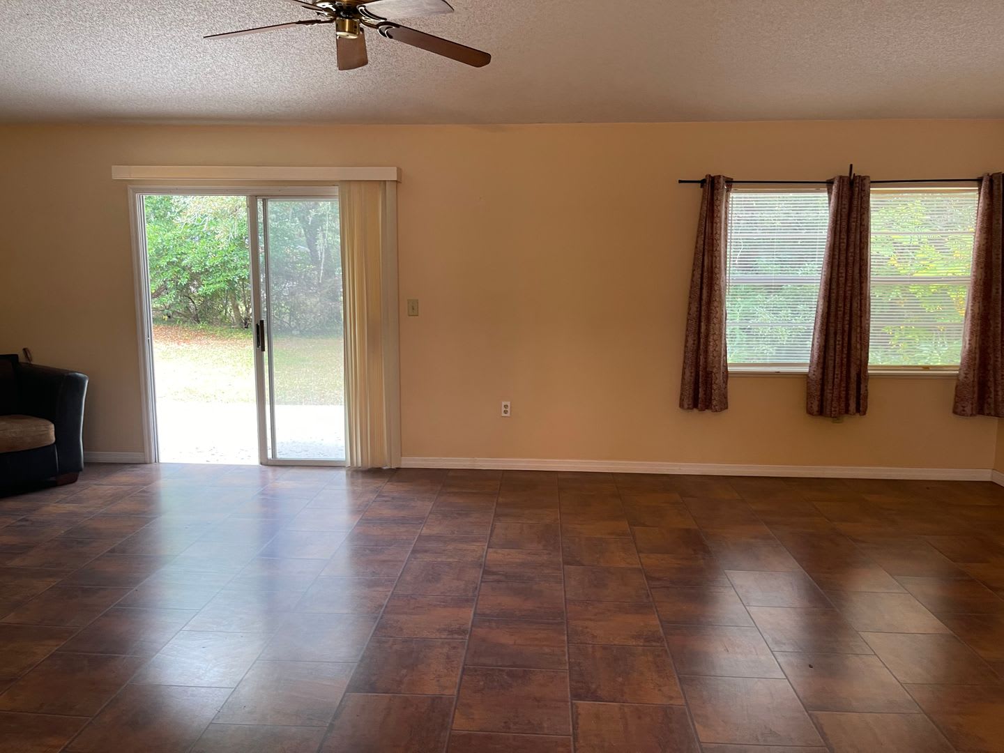 8487 Dorsey St – photo 4