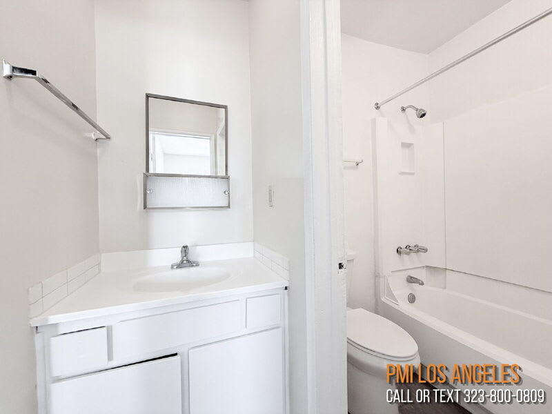 1497 West 29Th Street – photo 5
