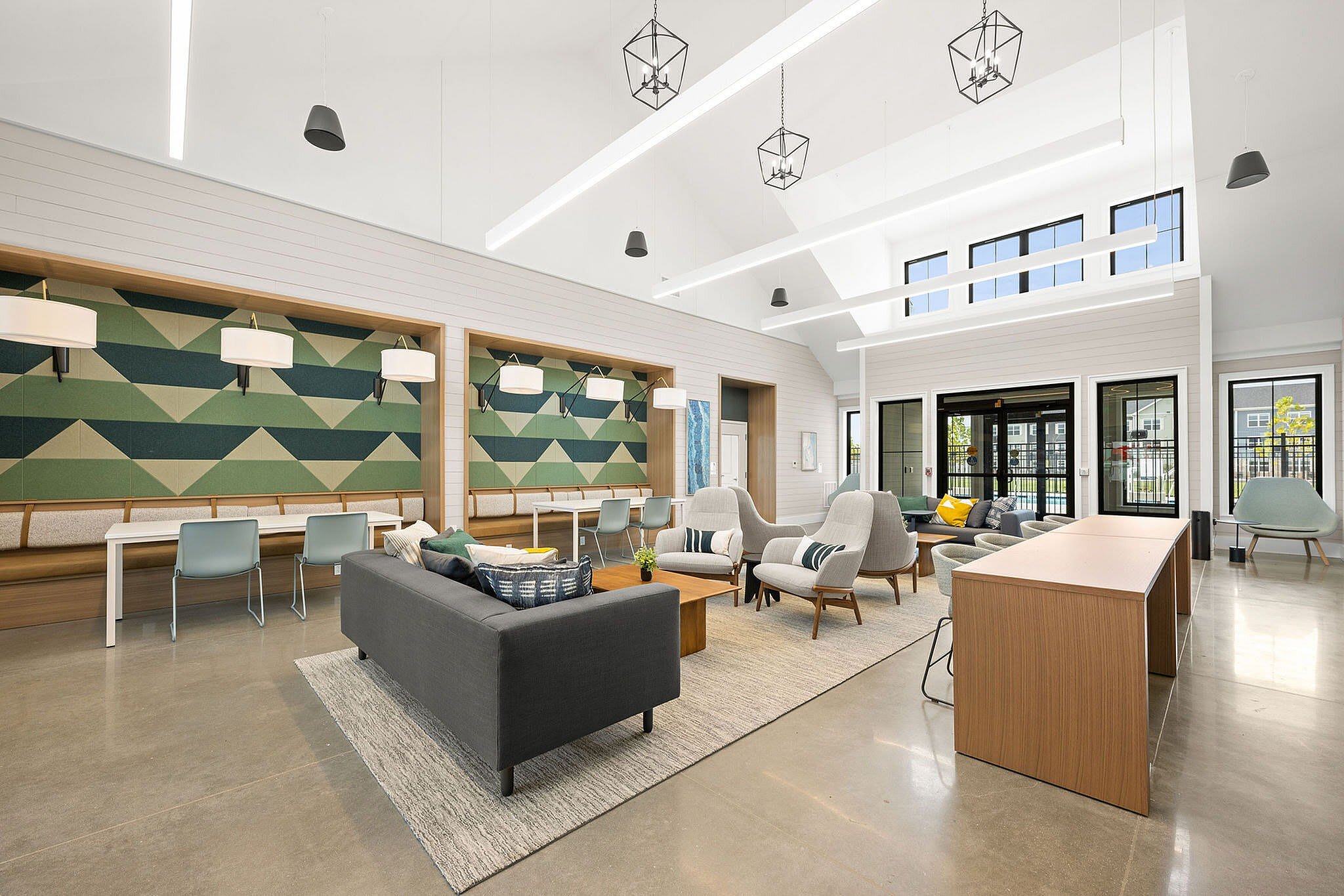 14 Commercial Plaza – photo 4