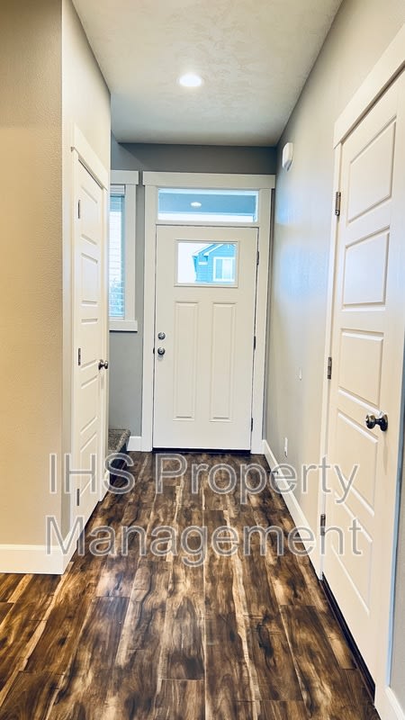 9801 Silverbright Dr – photo 5